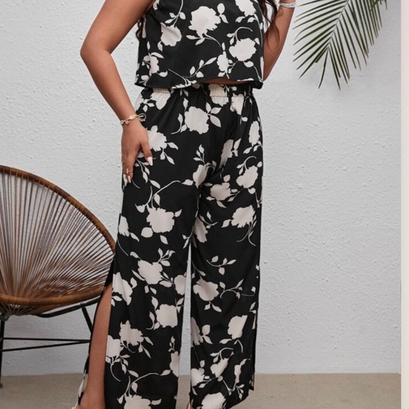 Floral Print Crop Tube Top & Wide Leg Pants - Picture 2 of 3